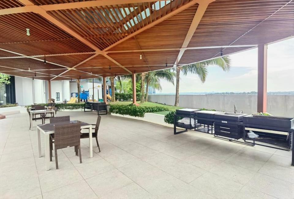 1519 Almas Suites Seaview Sunrise Netflix By Stay Nusajaya  Exterior foto