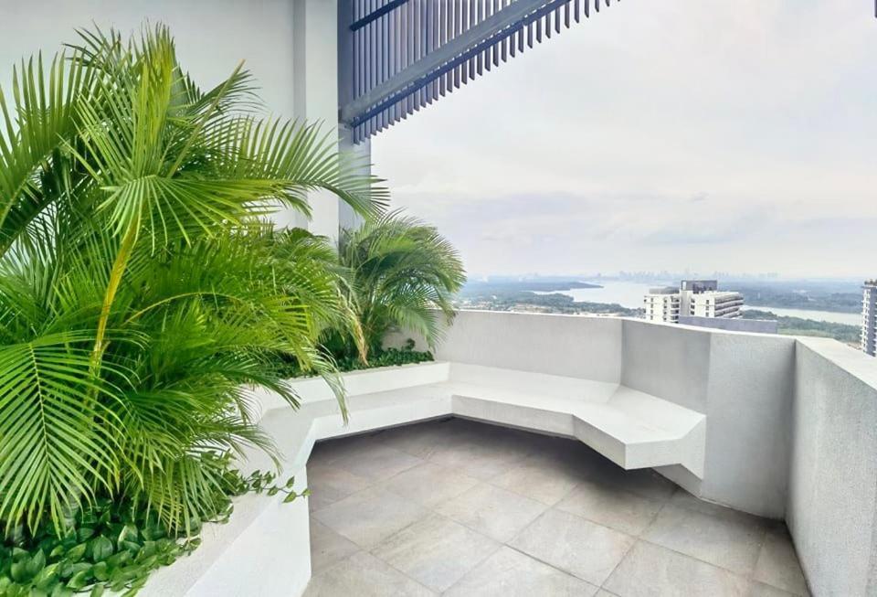1519 Almas Suites Seaview Sunrise Netflix By Stay Nusajaya  Exterior foto